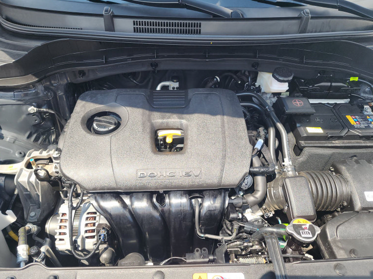 Used 2025 Kia Soul LX FWD image 7