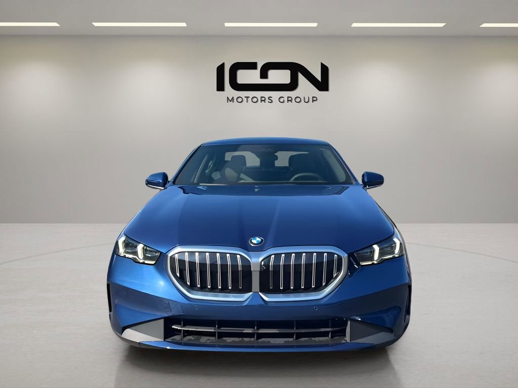 Used 2026 BMW 540i xDrive AWD/4WD image 8