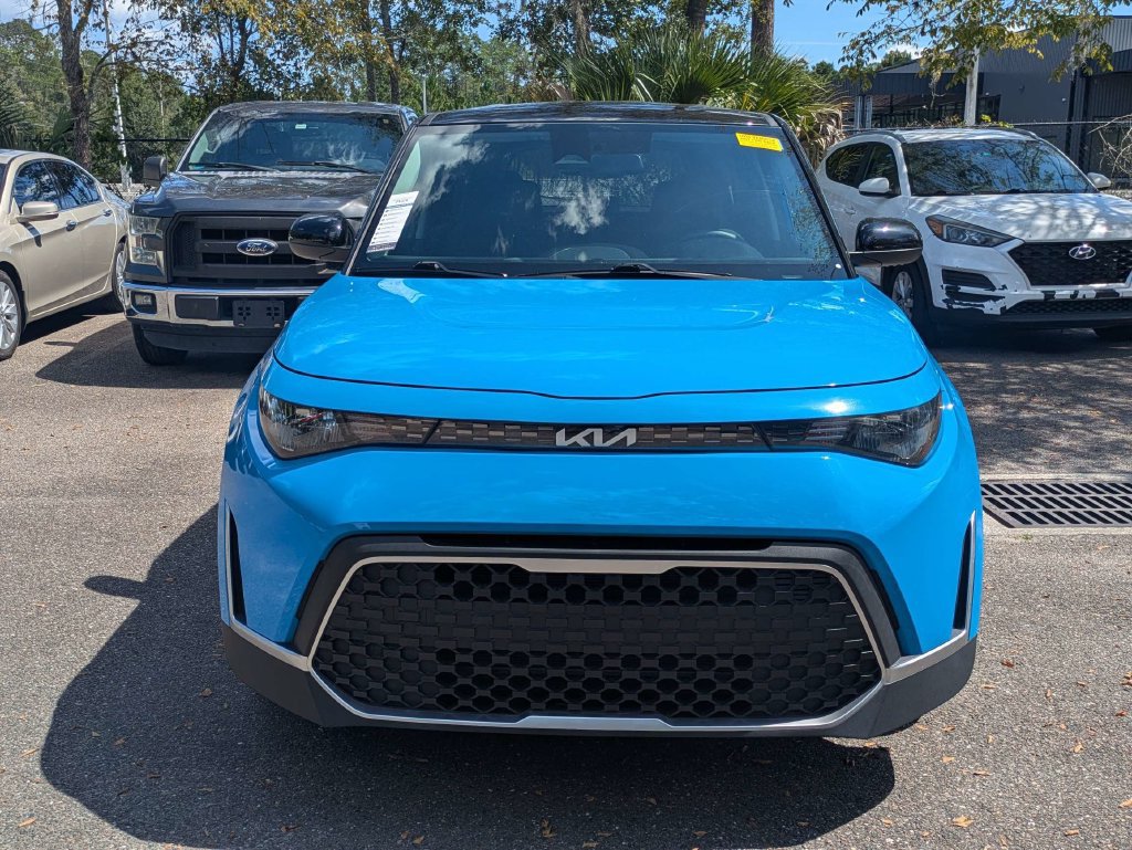 Used 2023 Kia Soul S FWD image 8