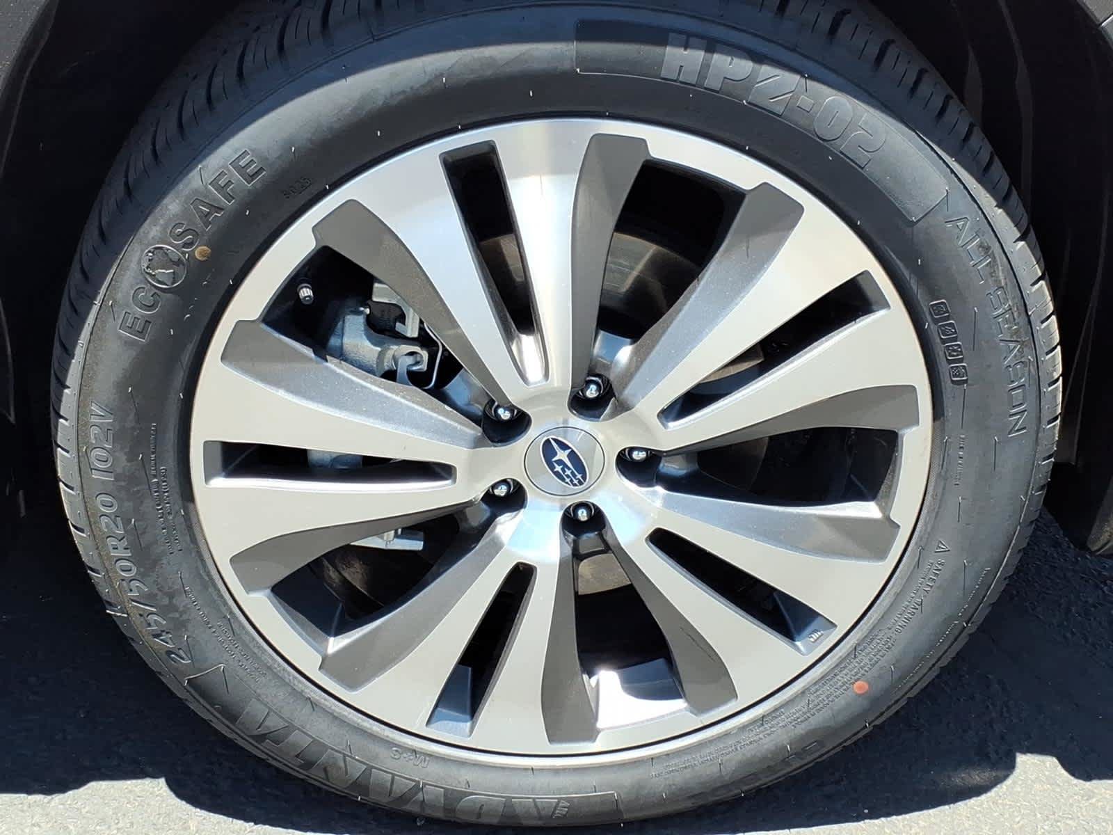 Used 2020 Subaru Ascent Limited w/ Technology Package AWD/4WD image 9