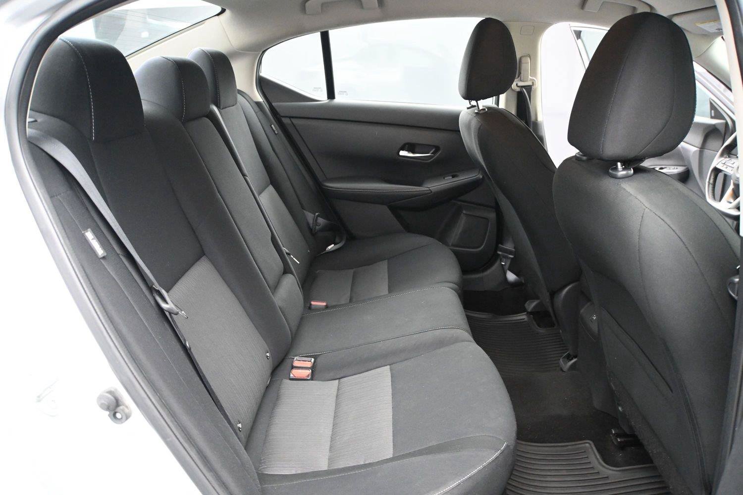 Used 2022 Nissan Sentra SV FWD image 17