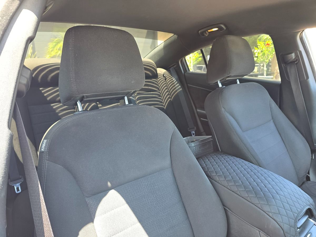 Used 2013 Dodge Charger SXT RWD image 16