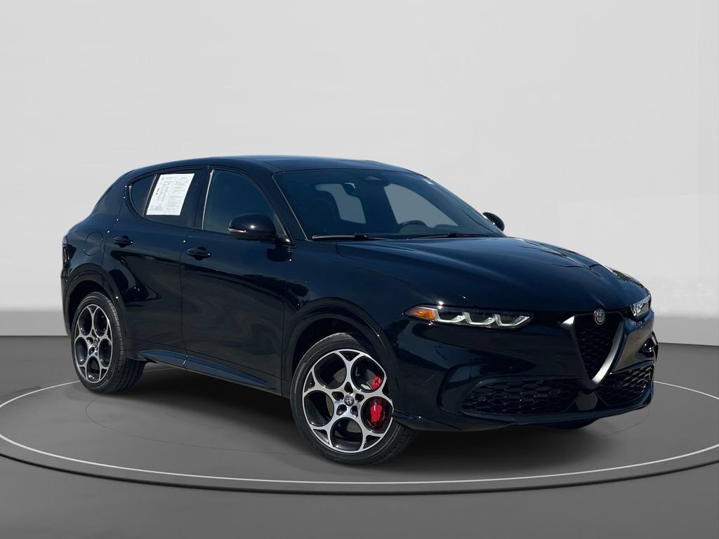Used 2025 Alfa Romeo Tonale w/ Premium Package