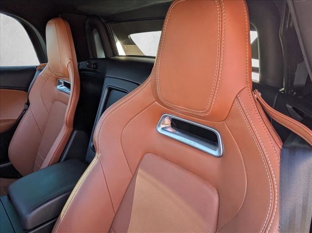 Used 2020 Jaguar F-TYPE R-Dynamic RWD image 17