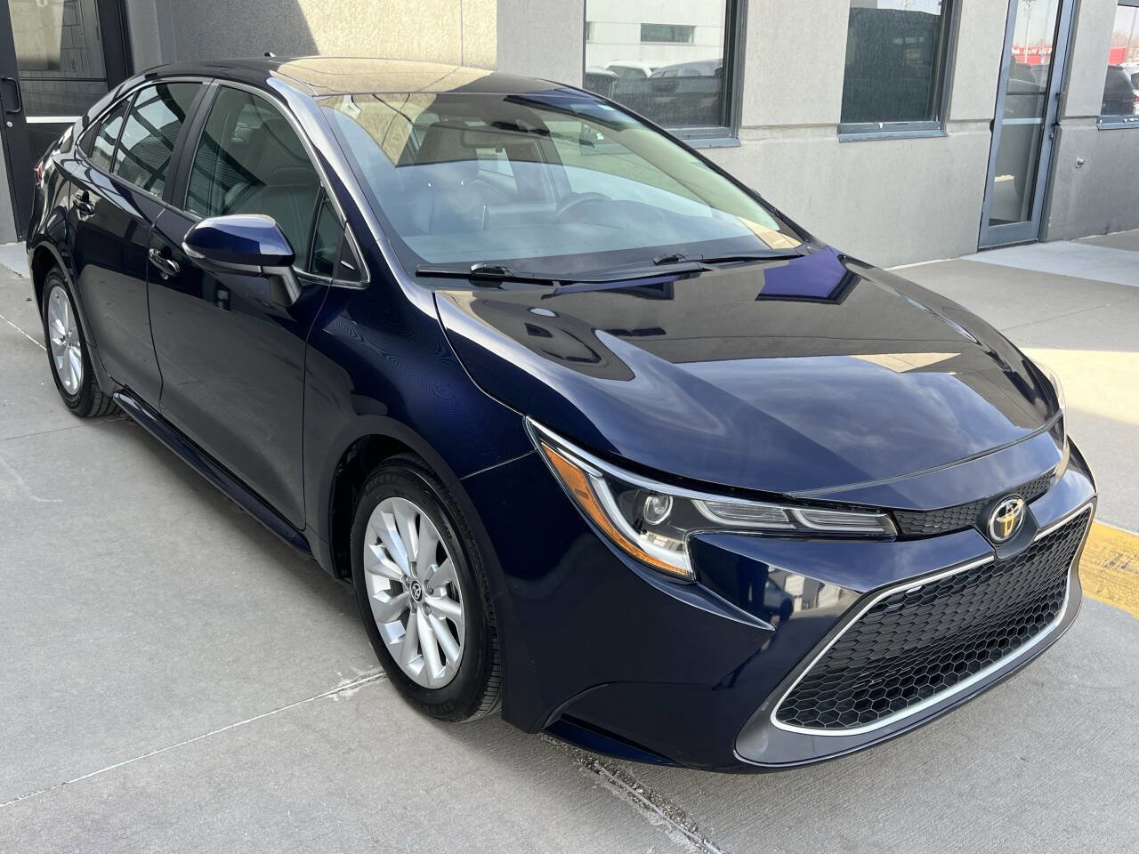 Used 2021 Toyota Corolla XLE image 7