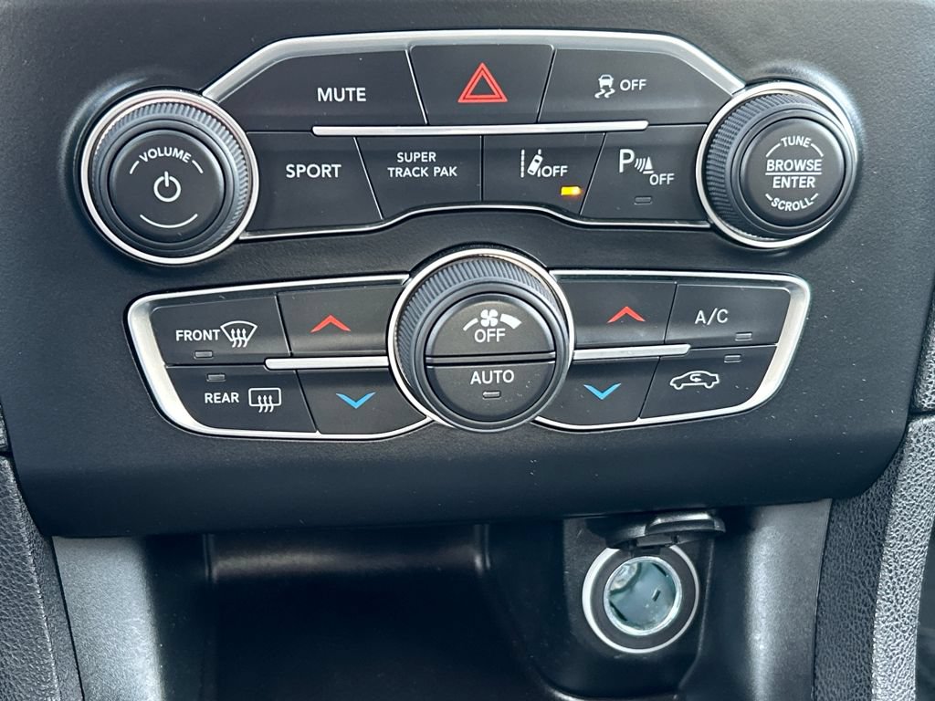 Used 2023 Dodge Charger R/T w/ Harman/Kardon Audio Group RWD image 15