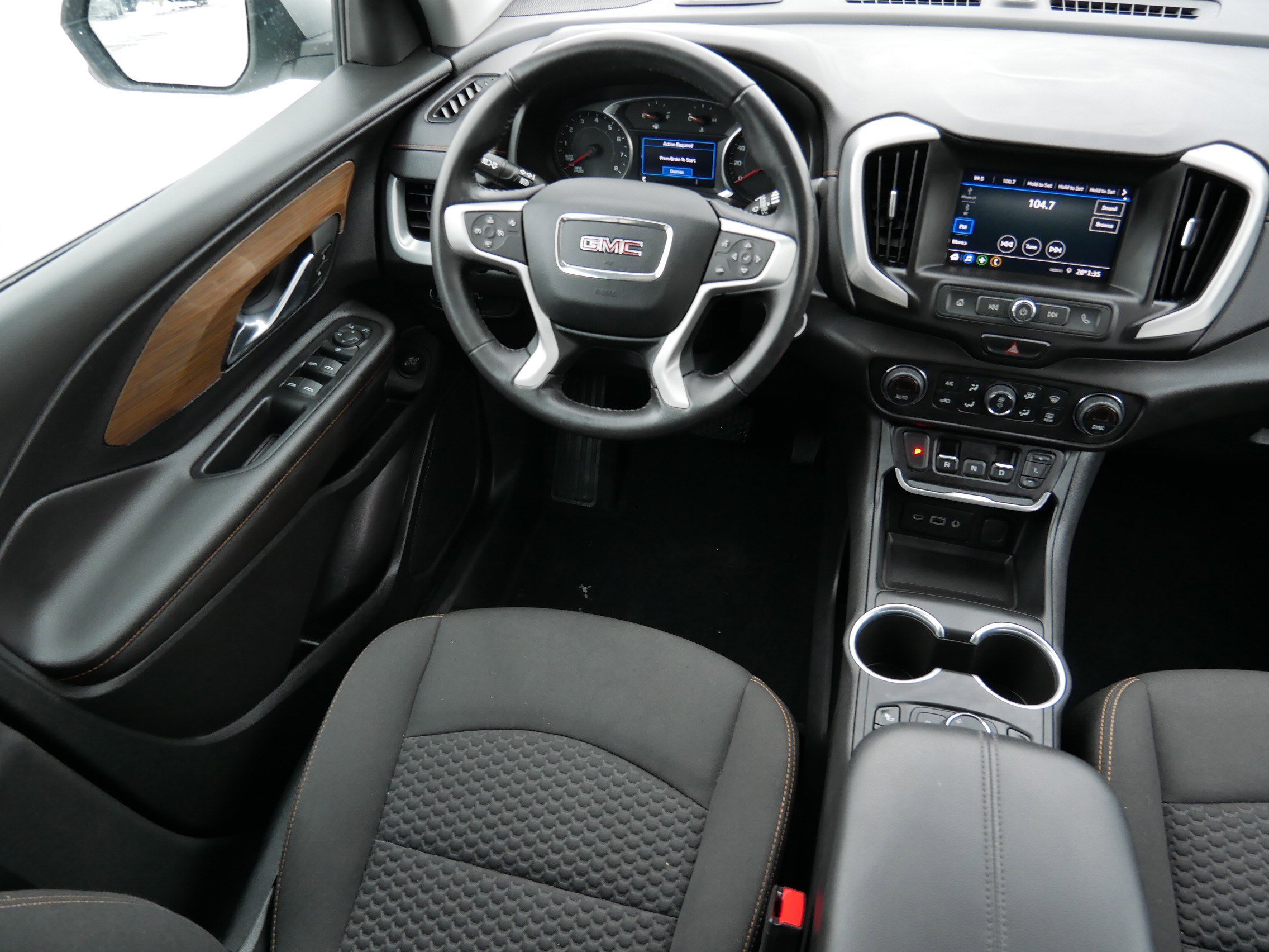 Used 2020 GMC Terrain SLE w/ Driver Convenience Package image 9