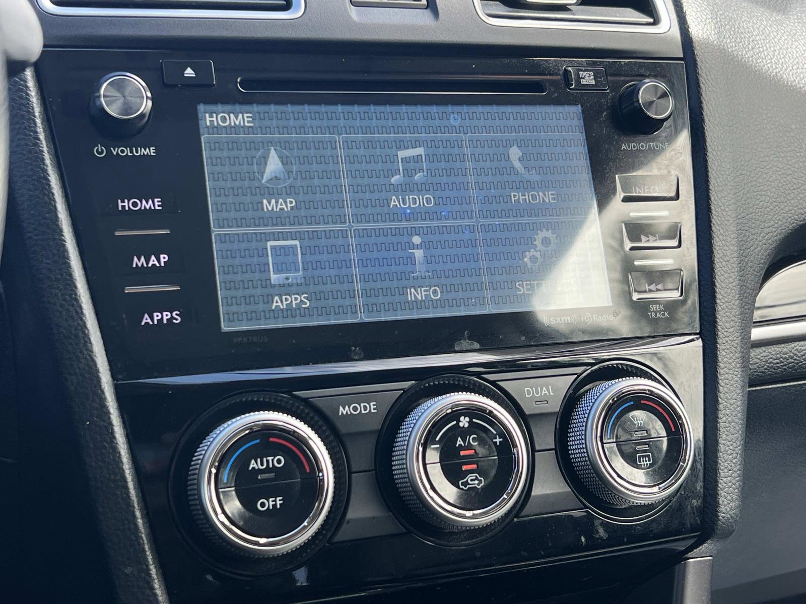 Used 2017 Subaru Forester 2.5i Touring AWD/4WD image 13