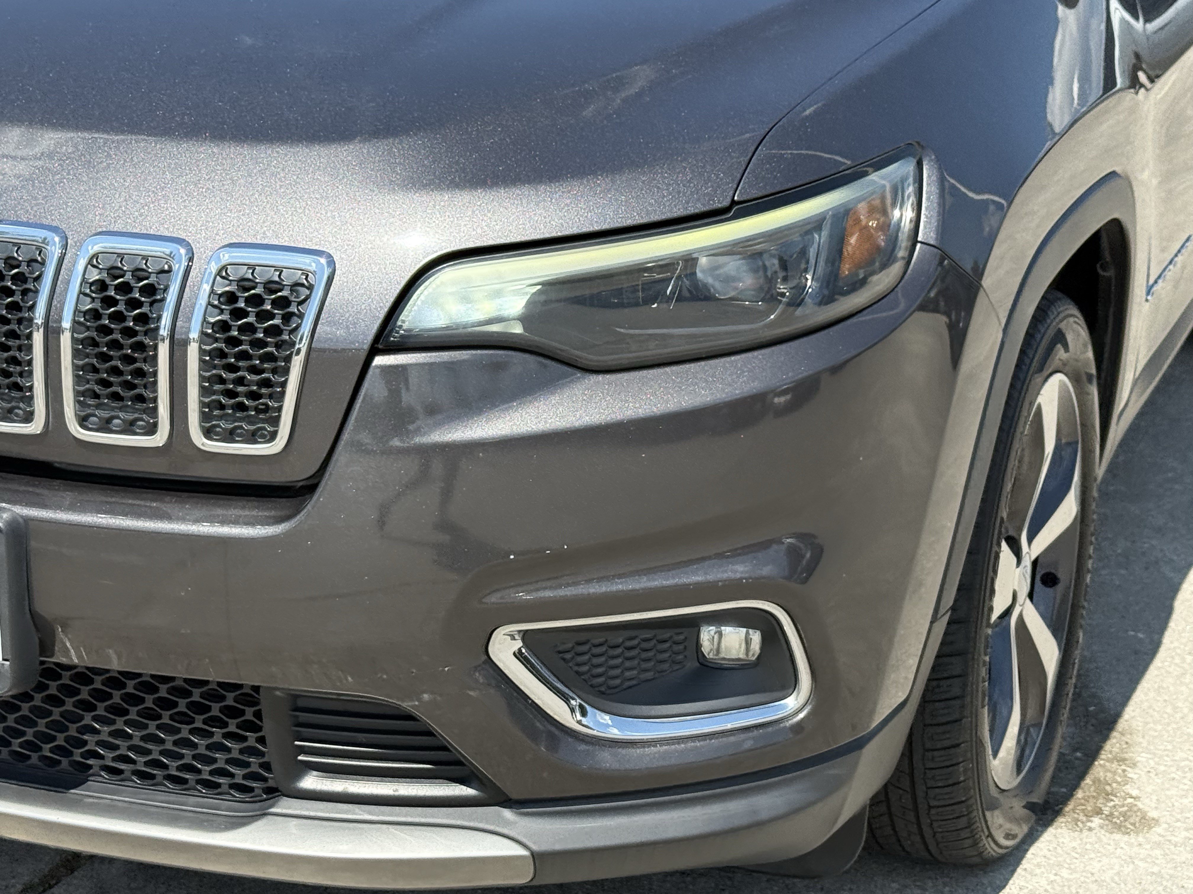 Used 2020 Jeep Cherokee Limited FWD image 11