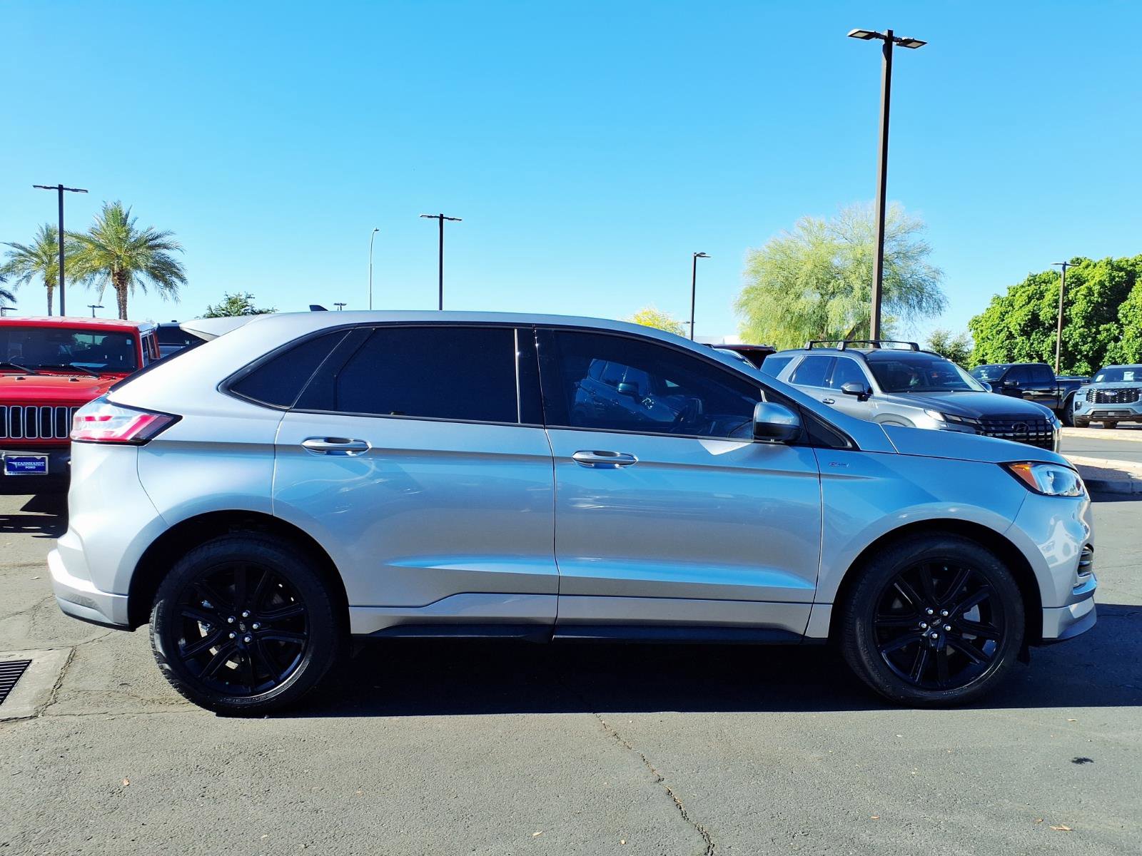 Certified 2023 Ford Edge ST-Line image 7