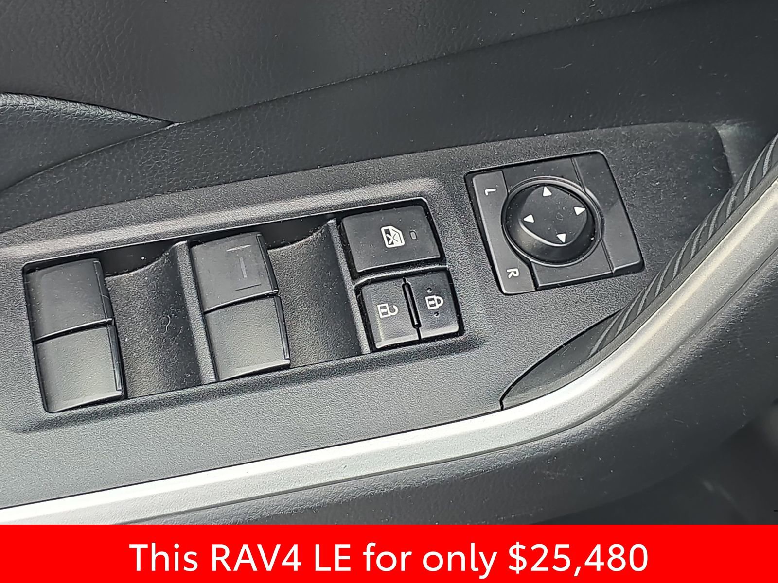 Used 2021 Toyota RAV4 LE image 34