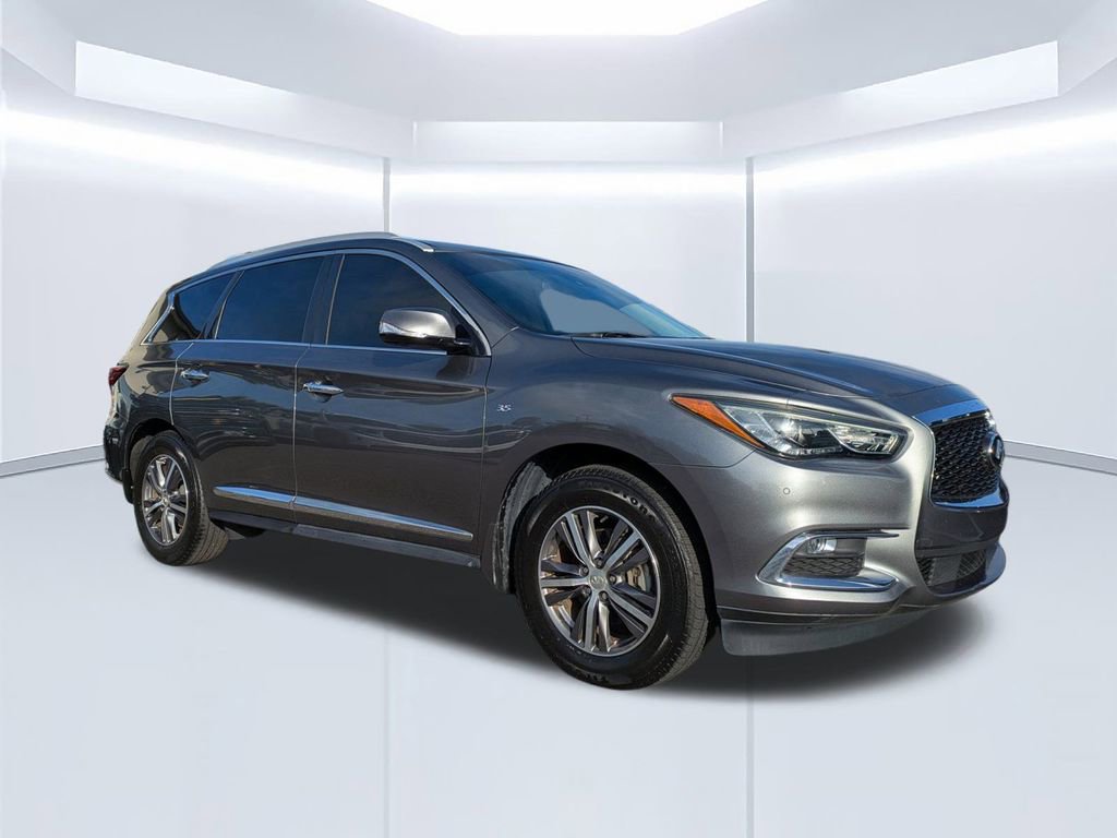 Used 2019 INFINITI QX60 Luxe w/ Essential Package