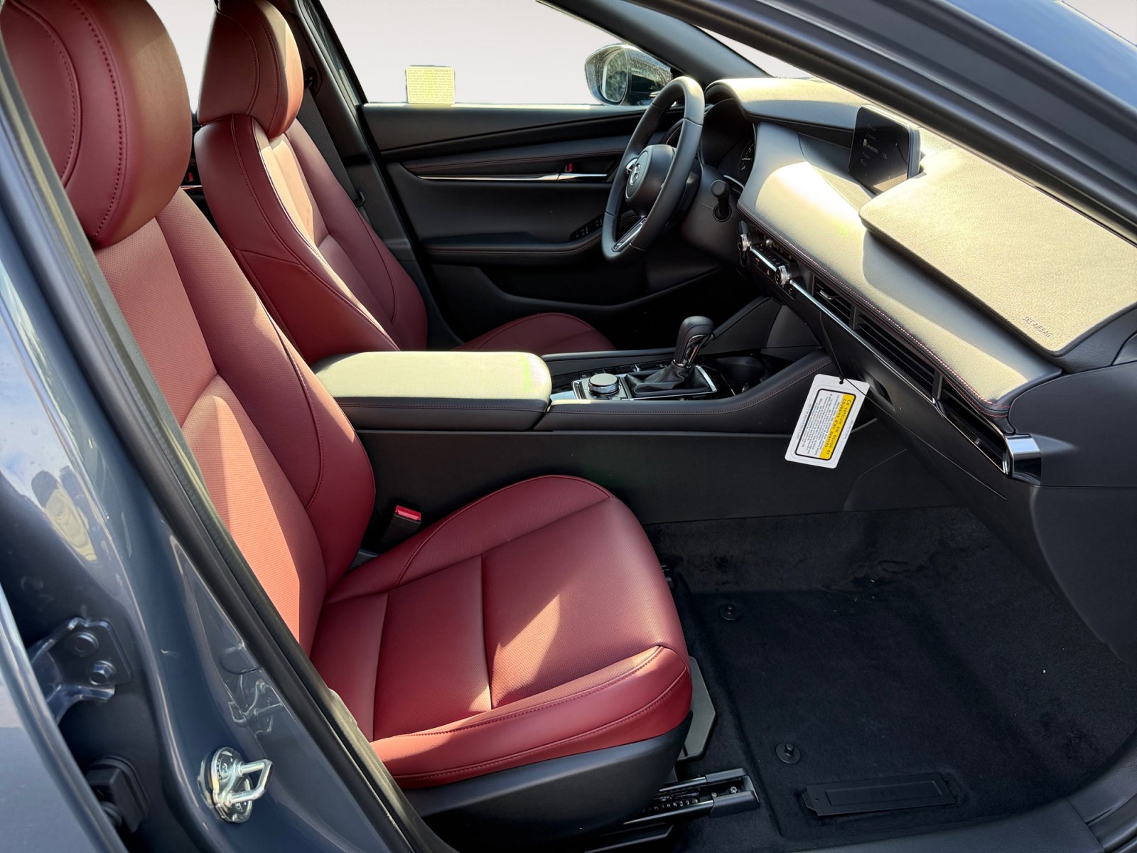 New 2026 MAZDA MAZDA3 Carbon image 19