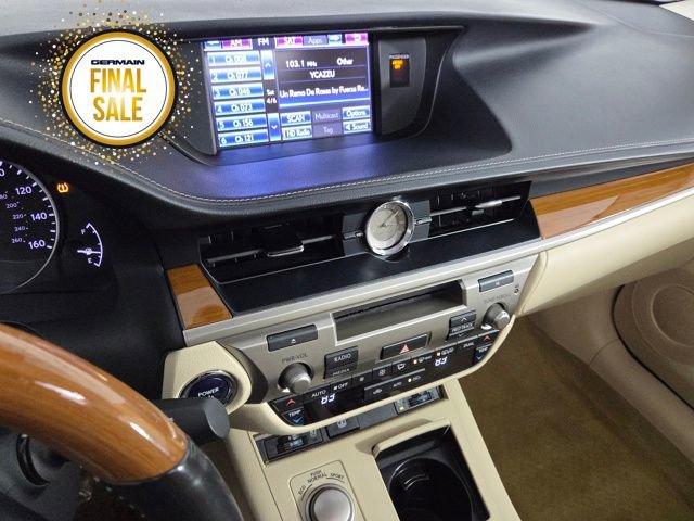 Used 2013 Lexus ES 300h image 23