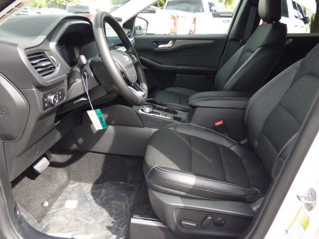New 2025 Ford Escape SE image 25