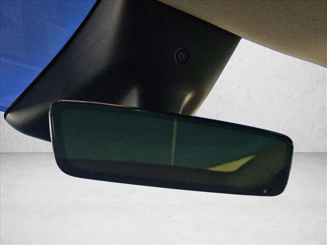 Used 2024 Tesla Model Y Long Range AWD/4WD image 19