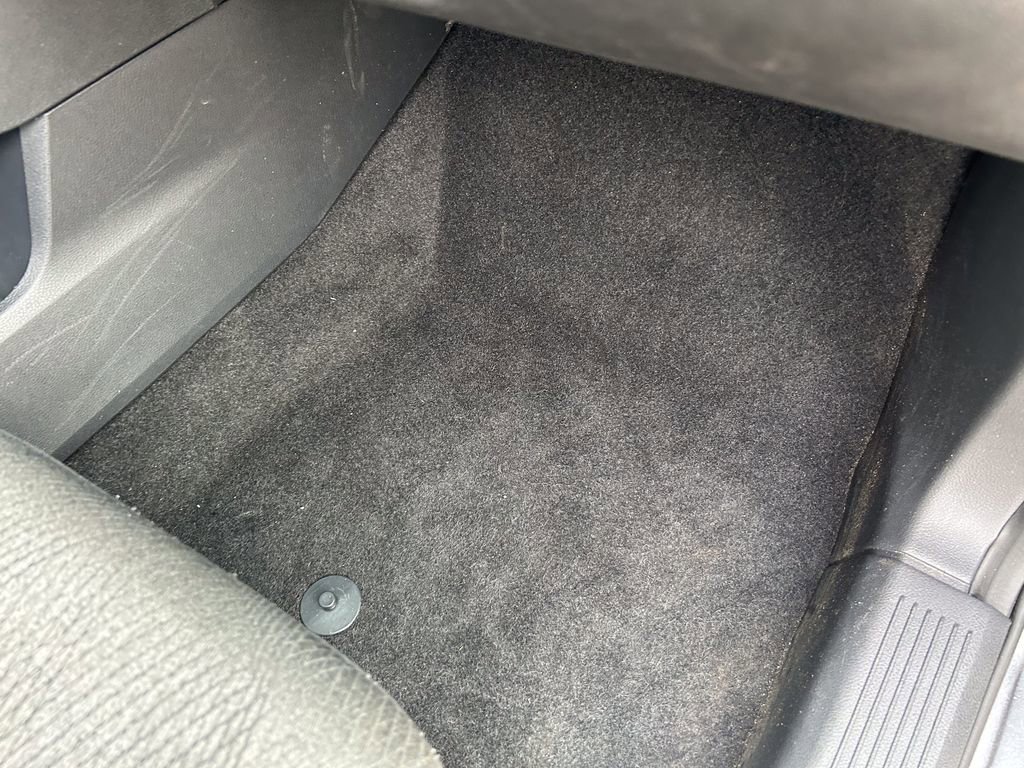 Used 2024 Nissan Rogue SV image 20