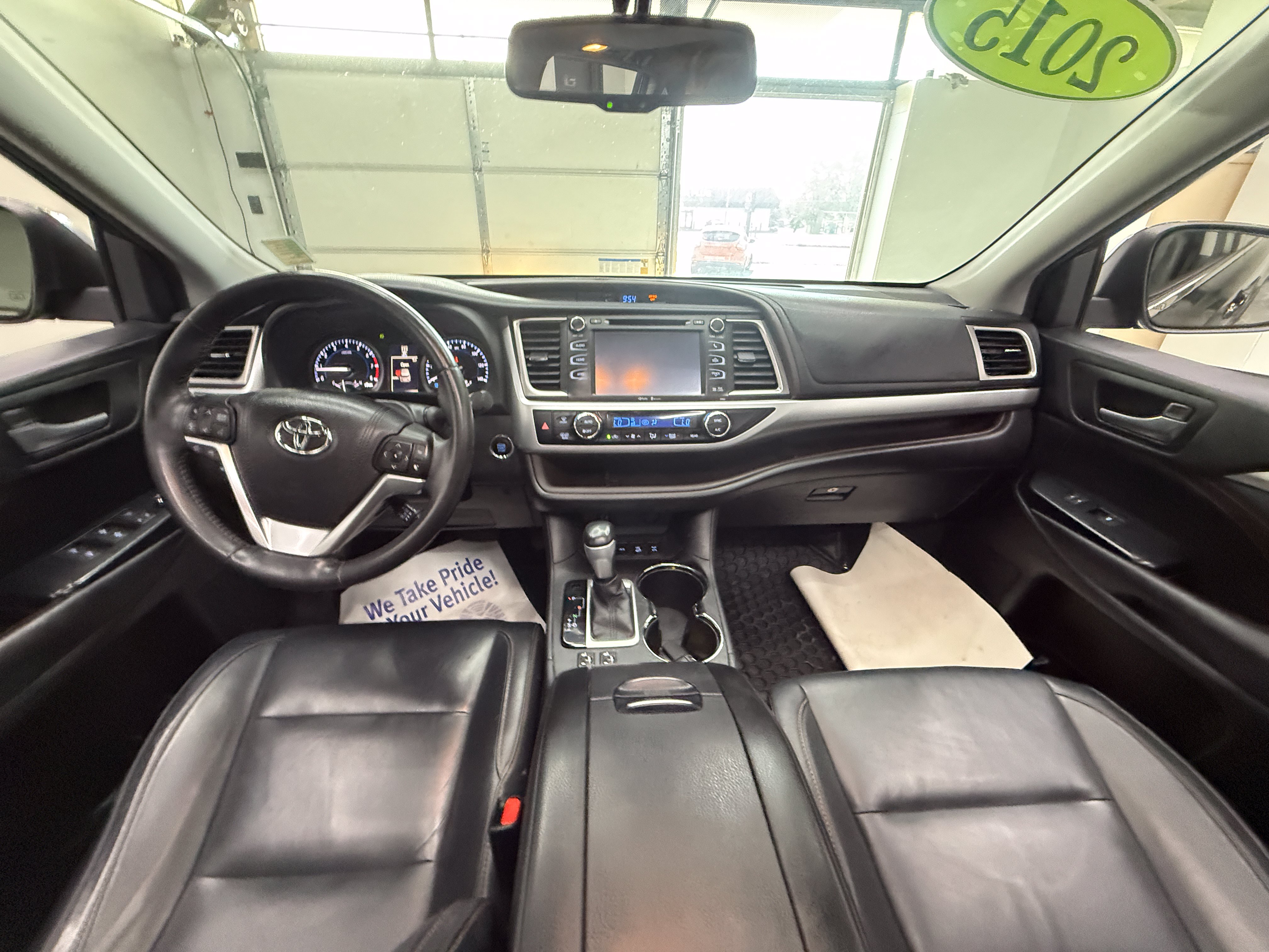 Used 2015 Toyota Highlander XLE AWD/4WD image 8