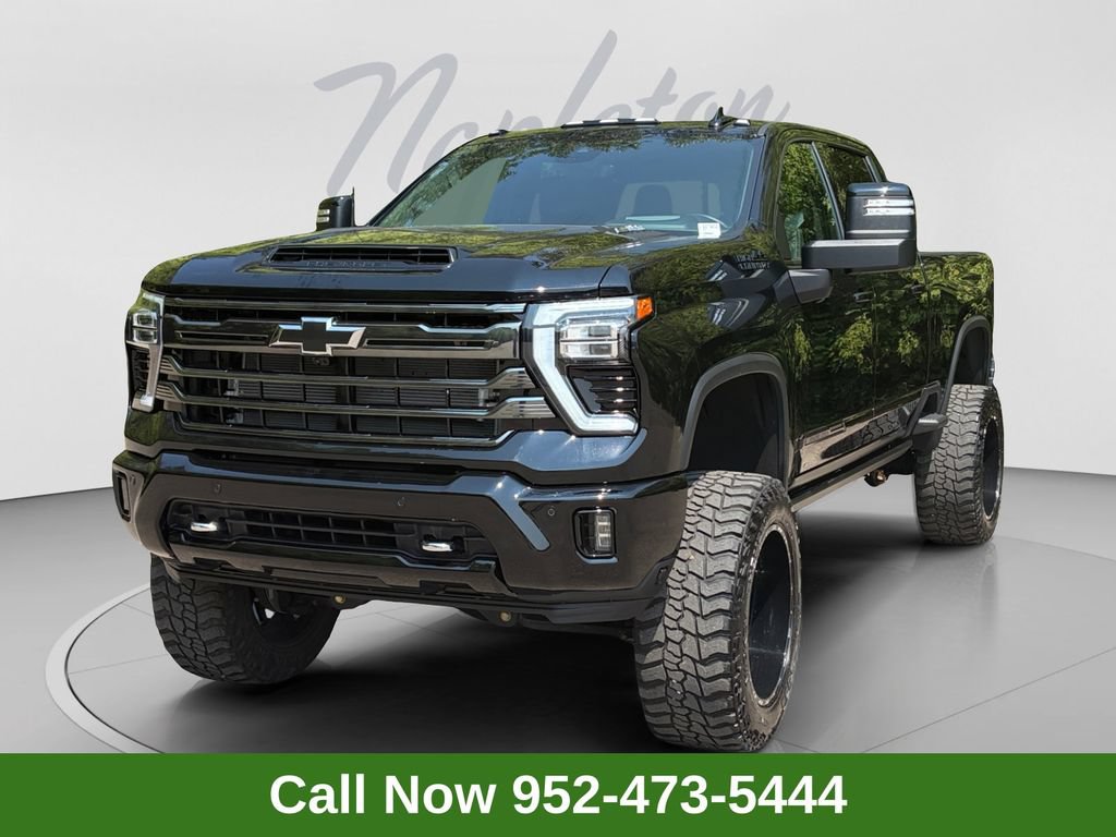 Used 2024 Chevrolet Silverado 3500 High Country w/ High Country Premium Package AWD/4WD image 1