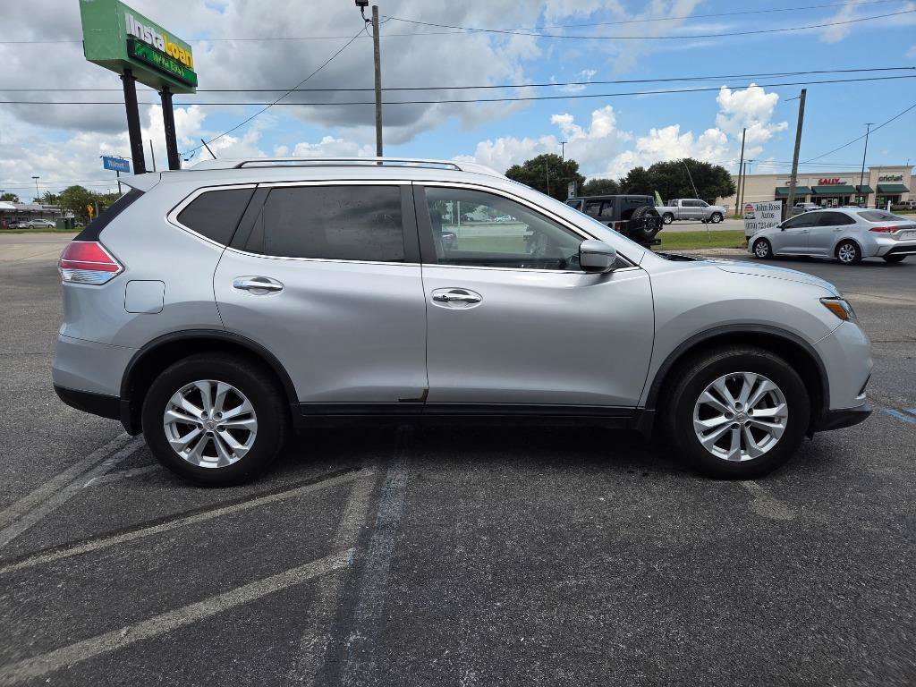 Used 2016 Nissan Rogue SV FWD image 5