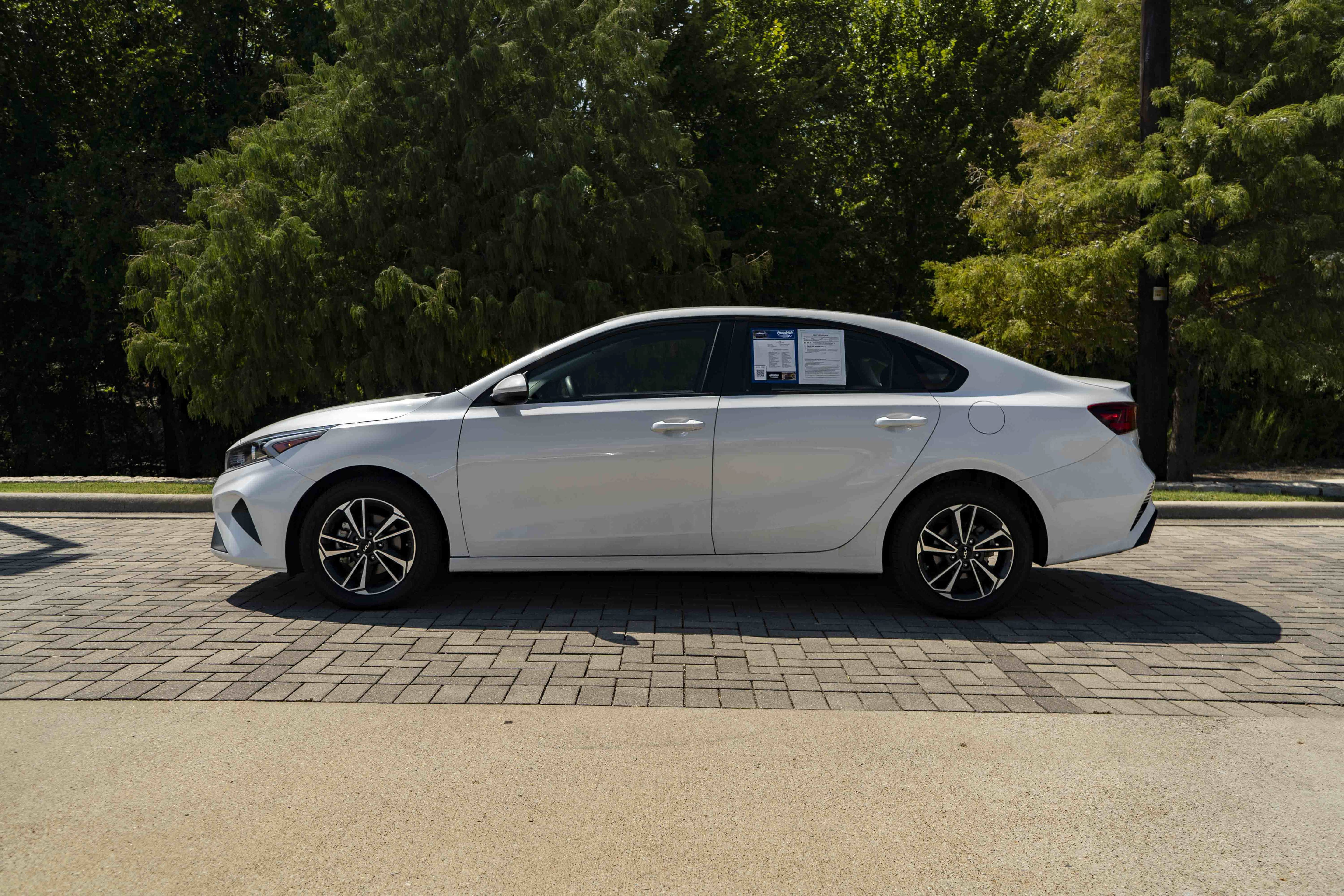Used 2024 Kia Forte LXS FWD image 5