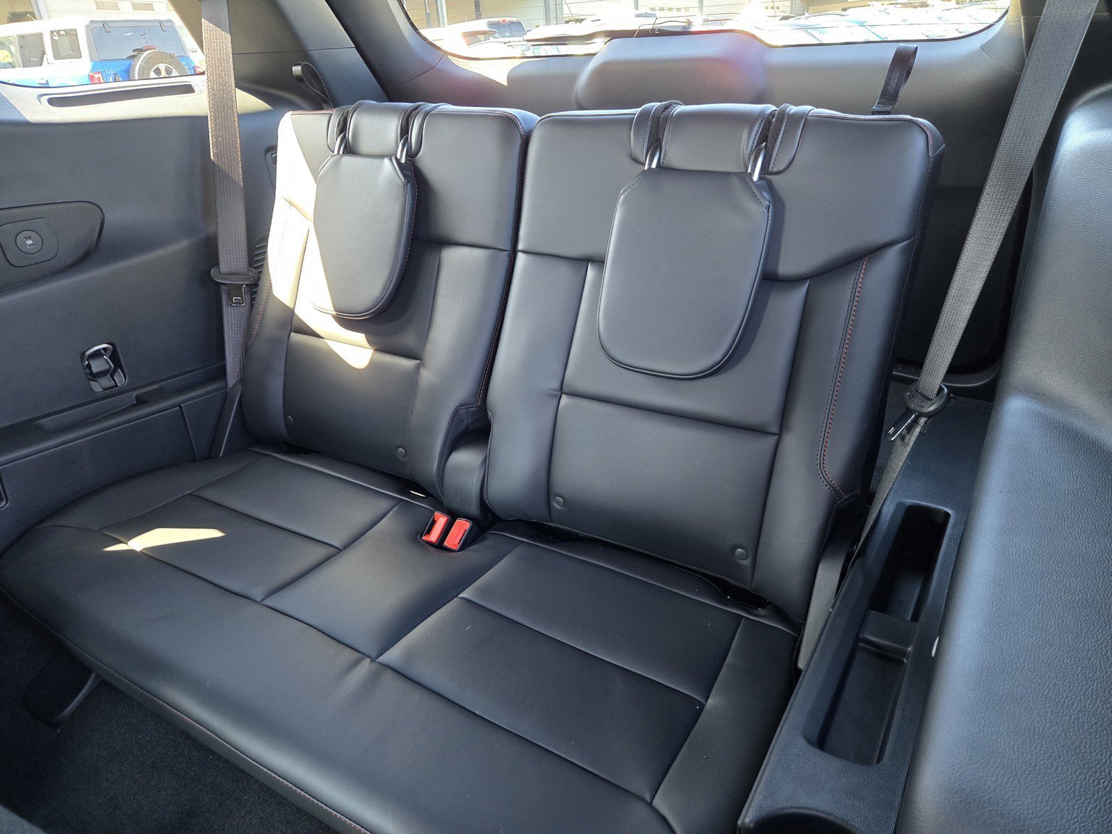 New 2026 Ford Explorer ST-Line w/ ST-Line Street Pack AWD/4WD image 6
