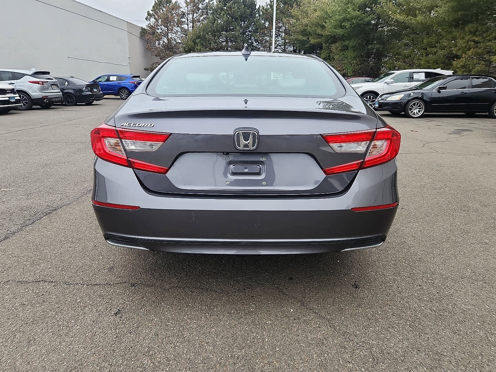 Used 2018 Honda Accord EX-L image 6