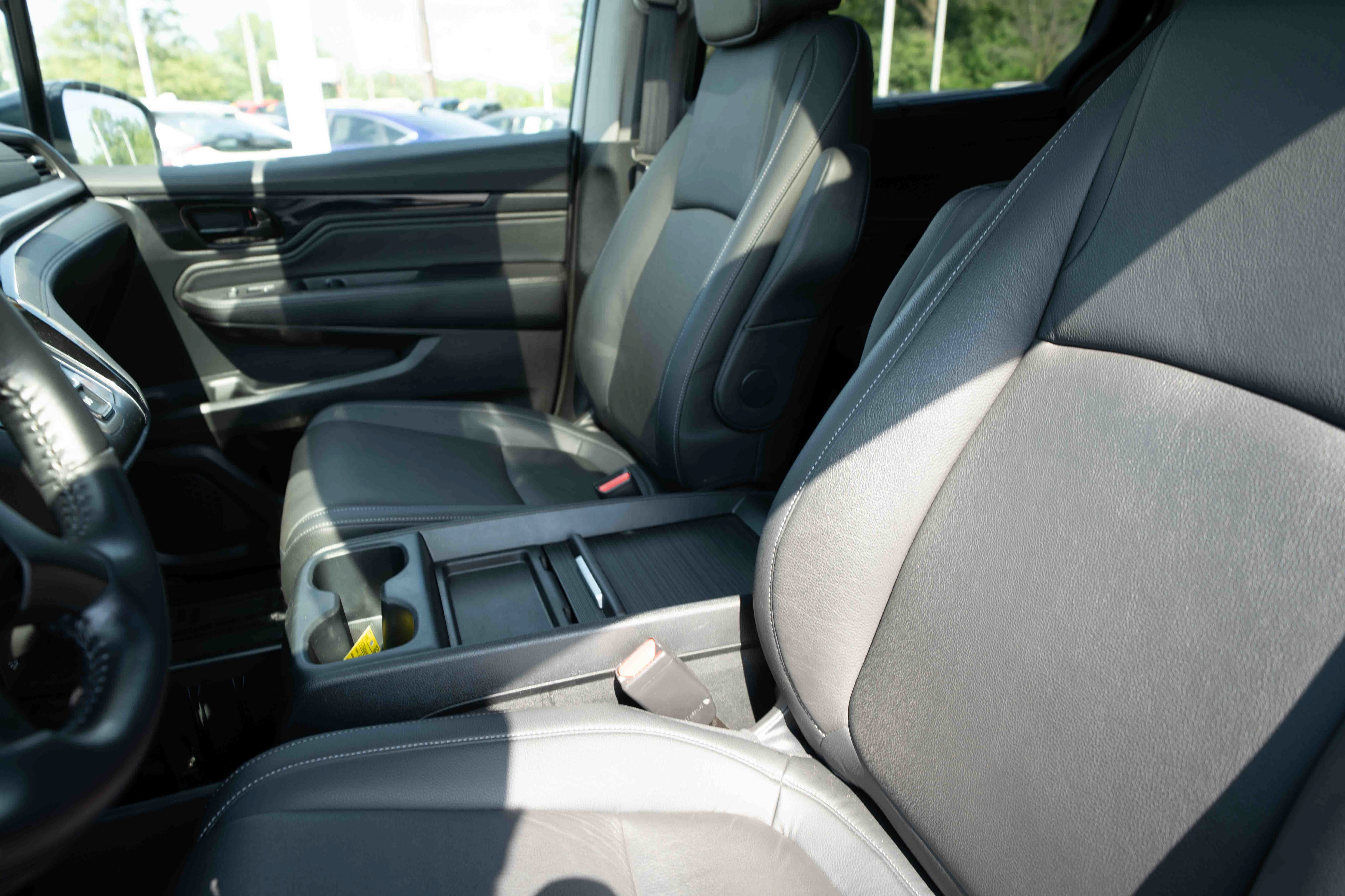 Used 2023 Honda Odyssey Touring image 10