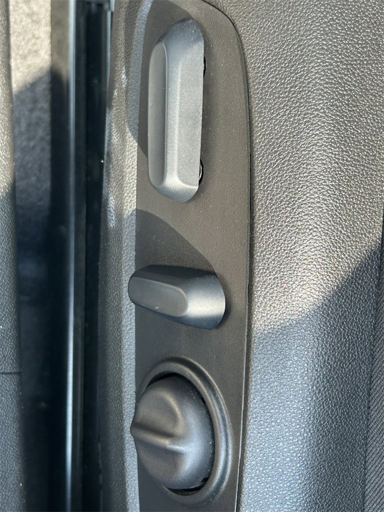 Used 2024 Chevrolet Malibu LT image 17