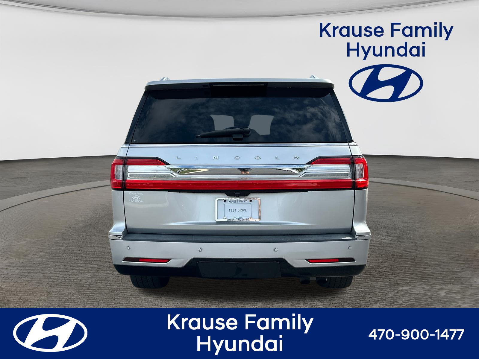 Used 2019 Lincoln Navigator Reserve AWD/4WD image 7