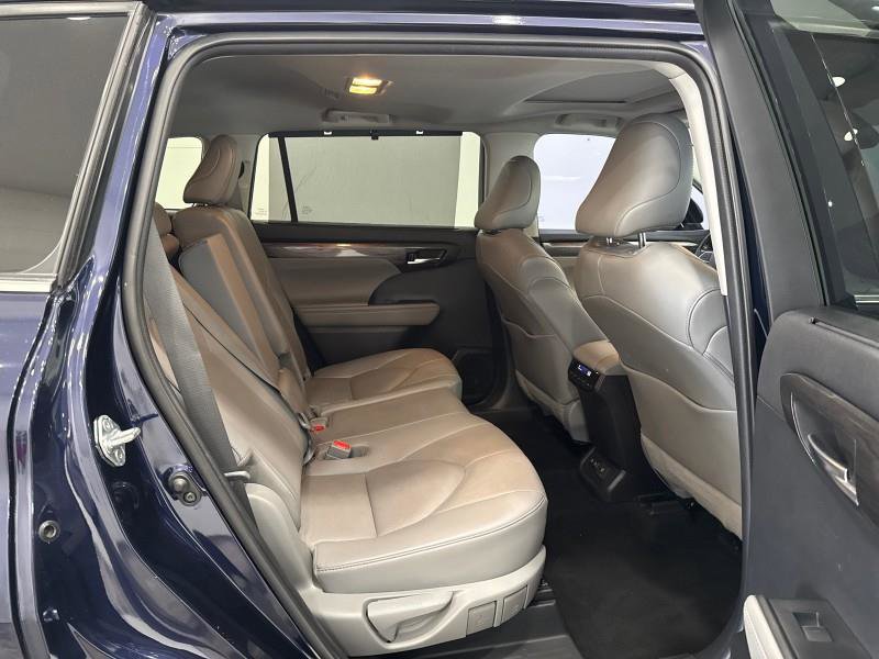 Used 2021 Toyota Highlander Limited image 80