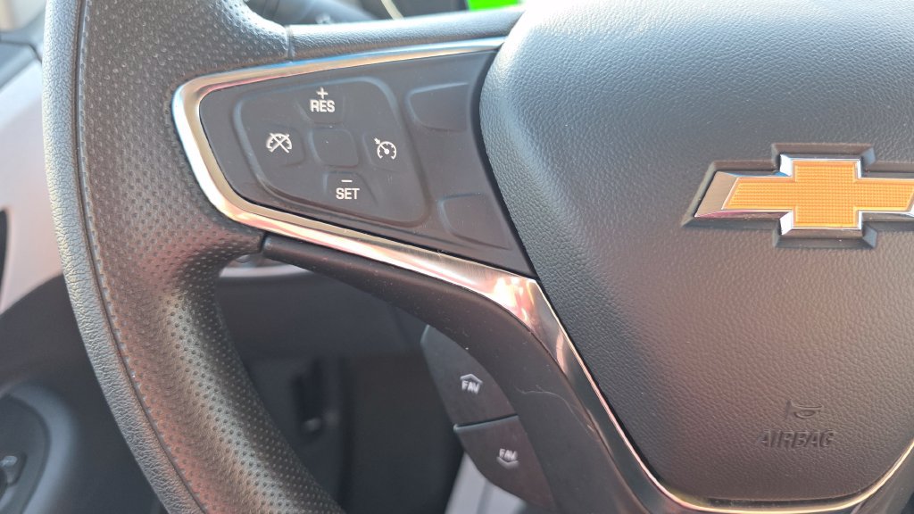 Used 2020 Chevrolet Bolt LT FWD image 27