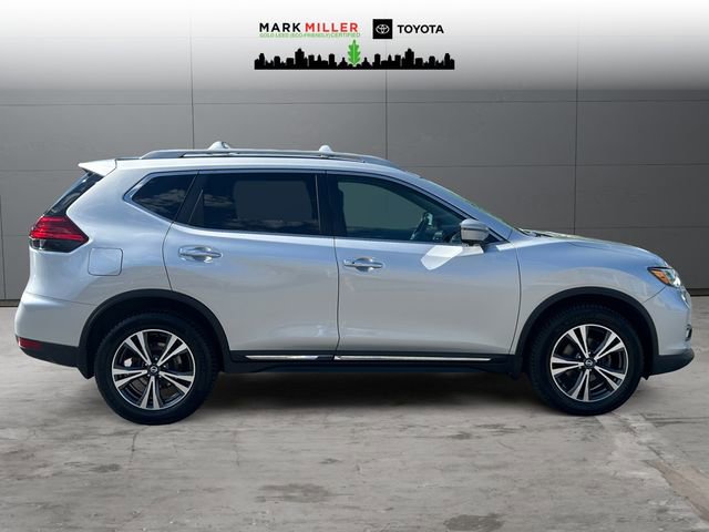 Used 2017 Nissan Rogue SL w/ SL Premium Package AWD/4WD image 6