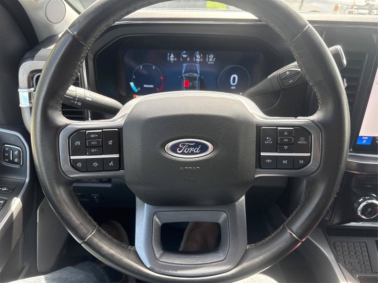 Used 2026 Ford F350 Lariat w/ Black Appearance Package AWD/4WD image 18