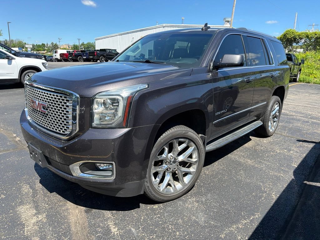 Used 2017 GMC Yukon Denali w/ Open Road Package AWD/4WD image 4