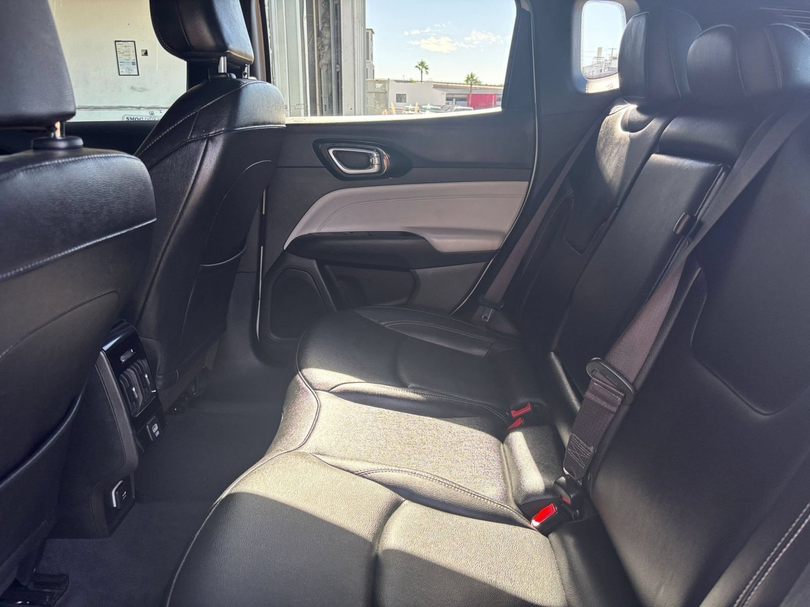 Used 2025 Jeep Compass Limited AWD/4WD image 26