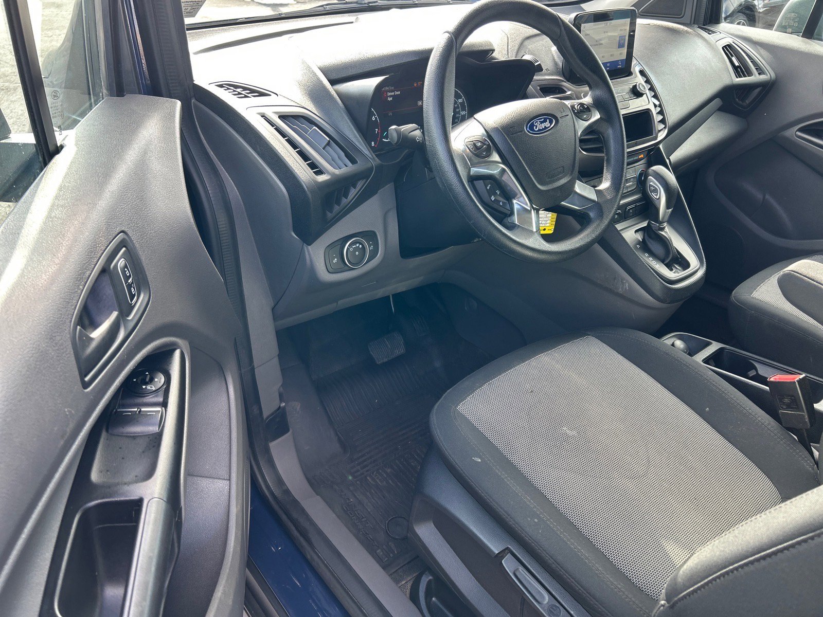 Certified 2023 Ford Transit Connect XL image 5