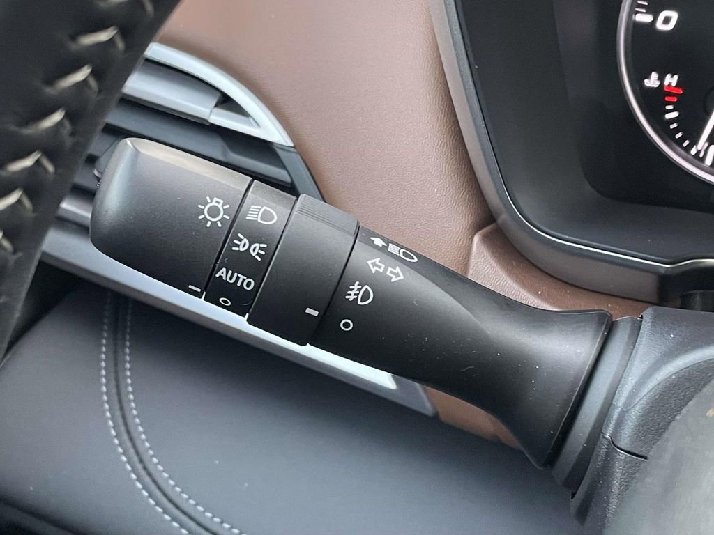 Used 2025 Subaru Outback Touring XT image 12