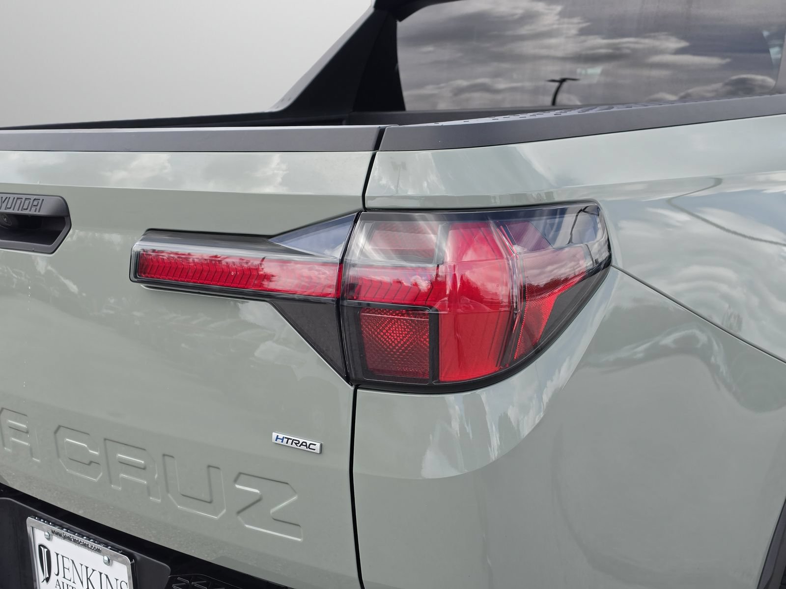 Used 2024 Hyundai Santa Cruz SE AWD/4WD image 35