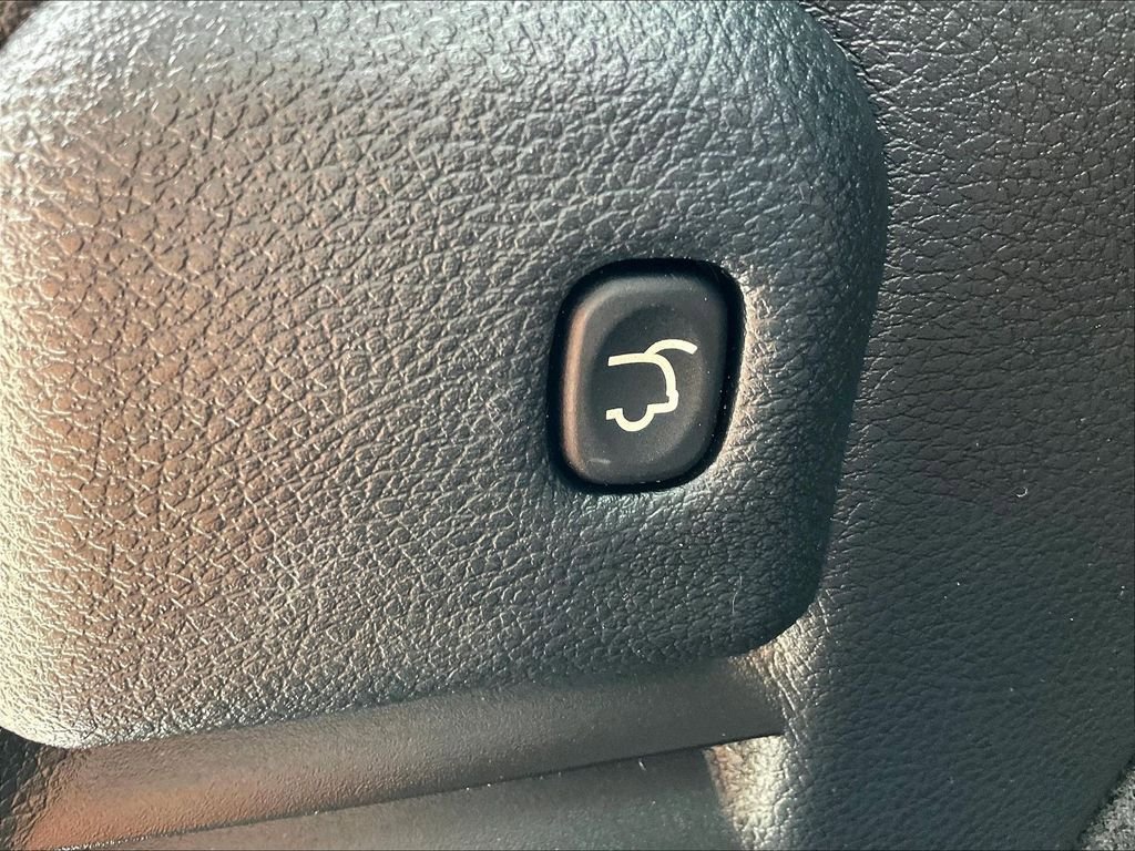 Used 2020 Jeep Grand Cherokee Limited AWD/4WD image 37