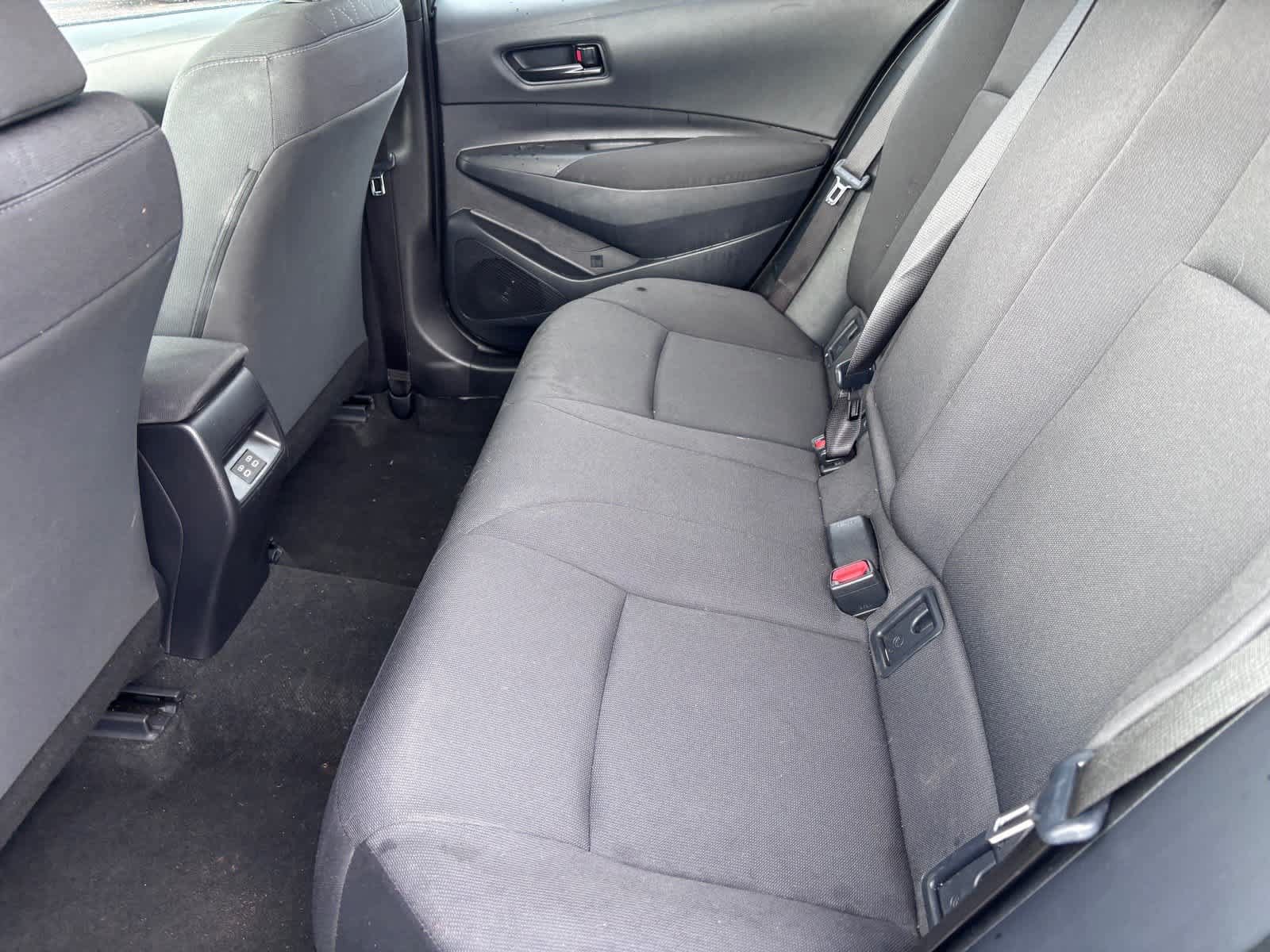 Used 2025 Toyota Corolla LE FWD image 12