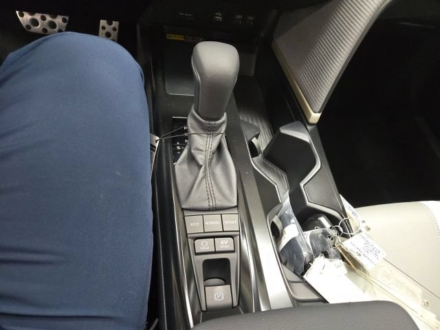 New 2026 Toyota Camry SE FWD image 24