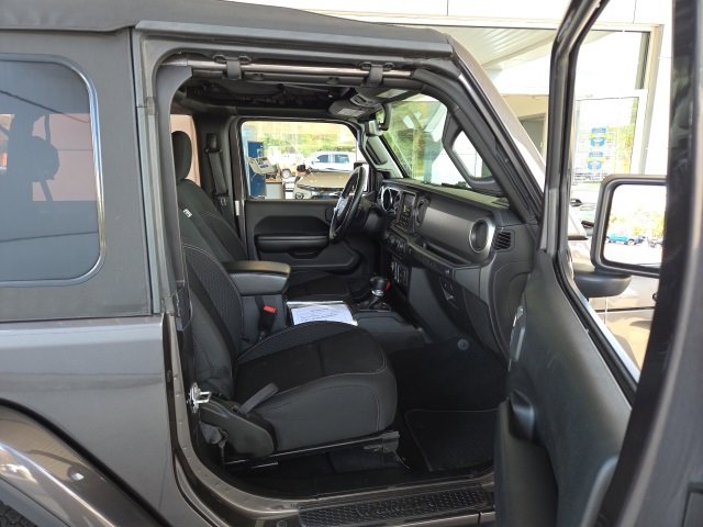 Used 2021 Jeep Wrangler Sport S image 44