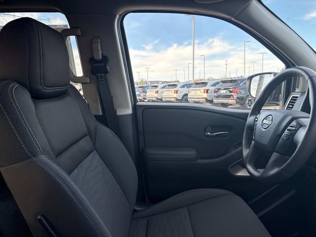 Used 2024 Nissan Frontier SV w/ Technology Package RWD image 15