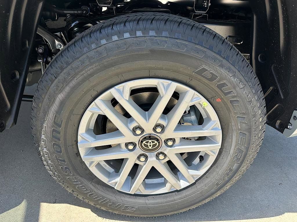 New 2026 Toyota Tundra SR5 AWD/4WD image 15