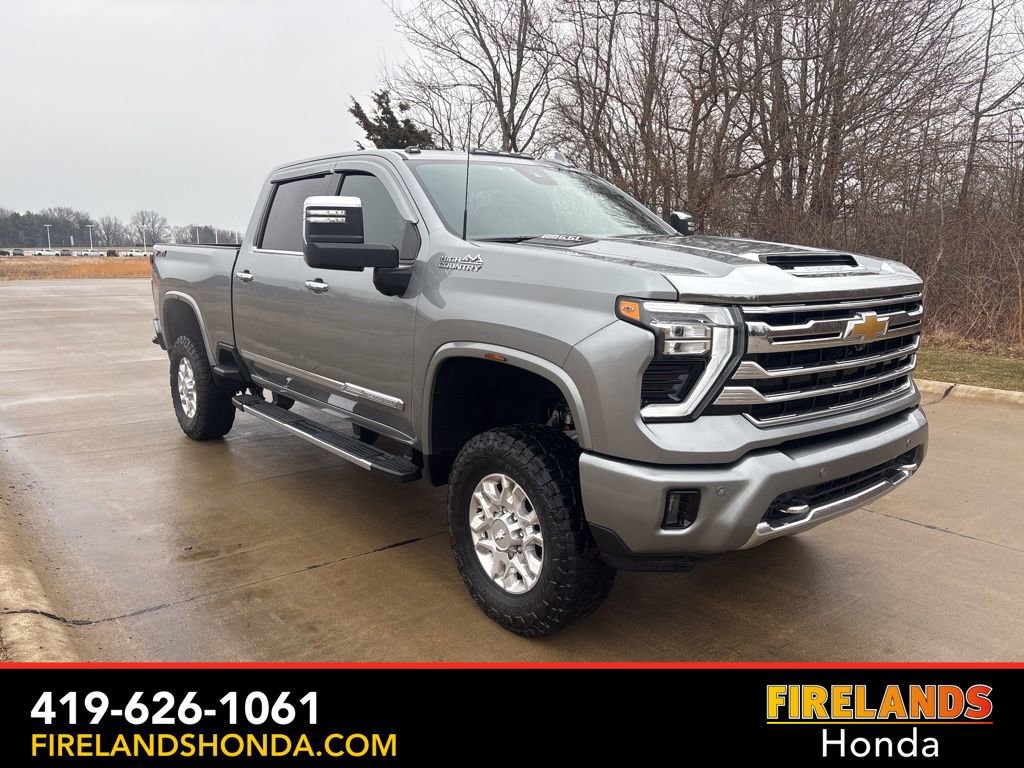 Used 2024 Chevrolet Silverado 3500 High Country w/ Technology Package image 11