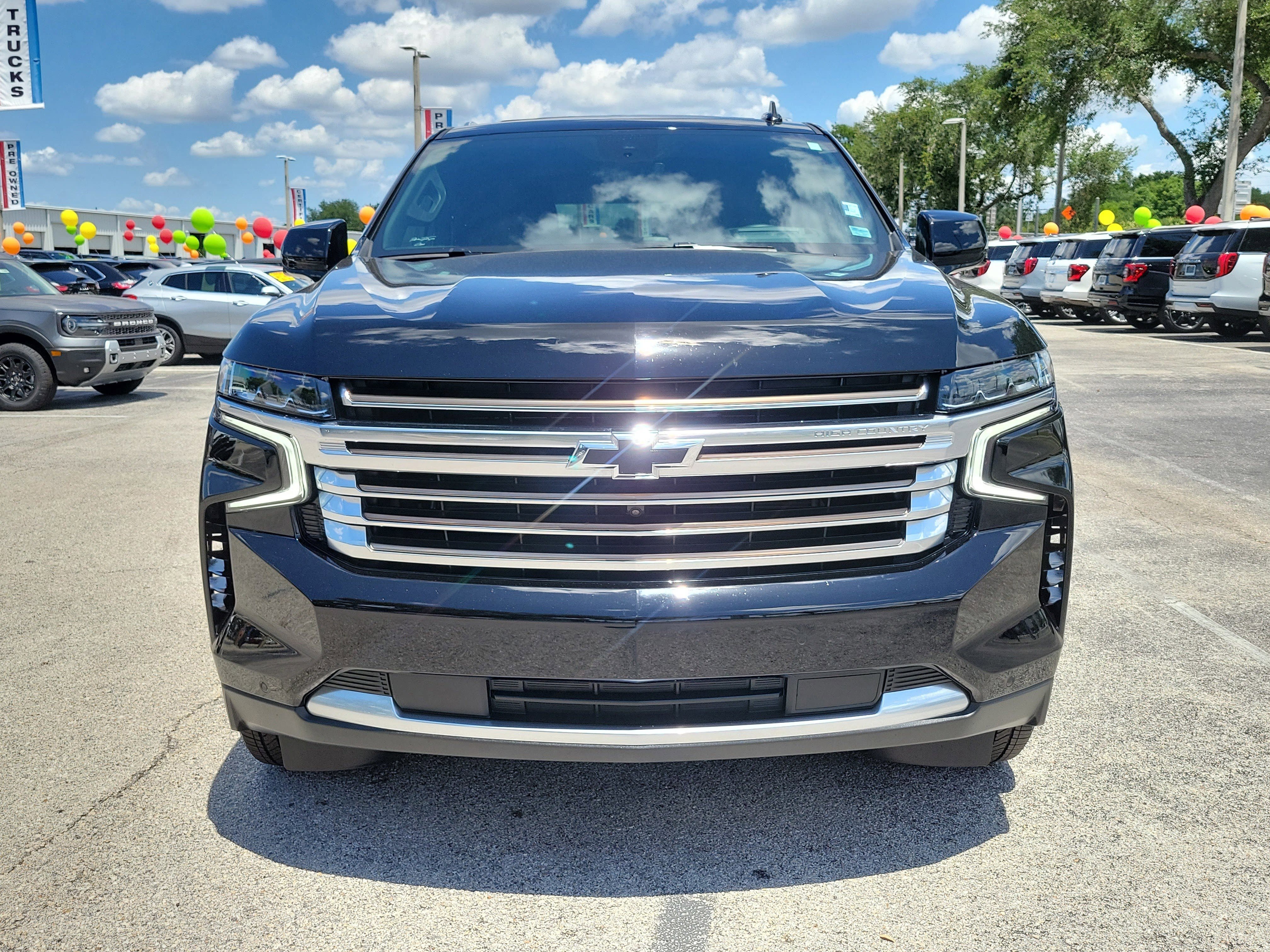Used 2024 Chevrolet Tahoe High Country AWD/4WD image 2