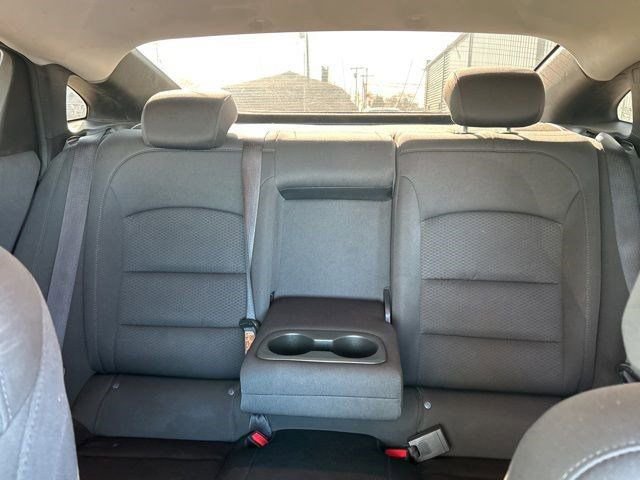 Used 2018 Chevrolet Malibu LT image 31
