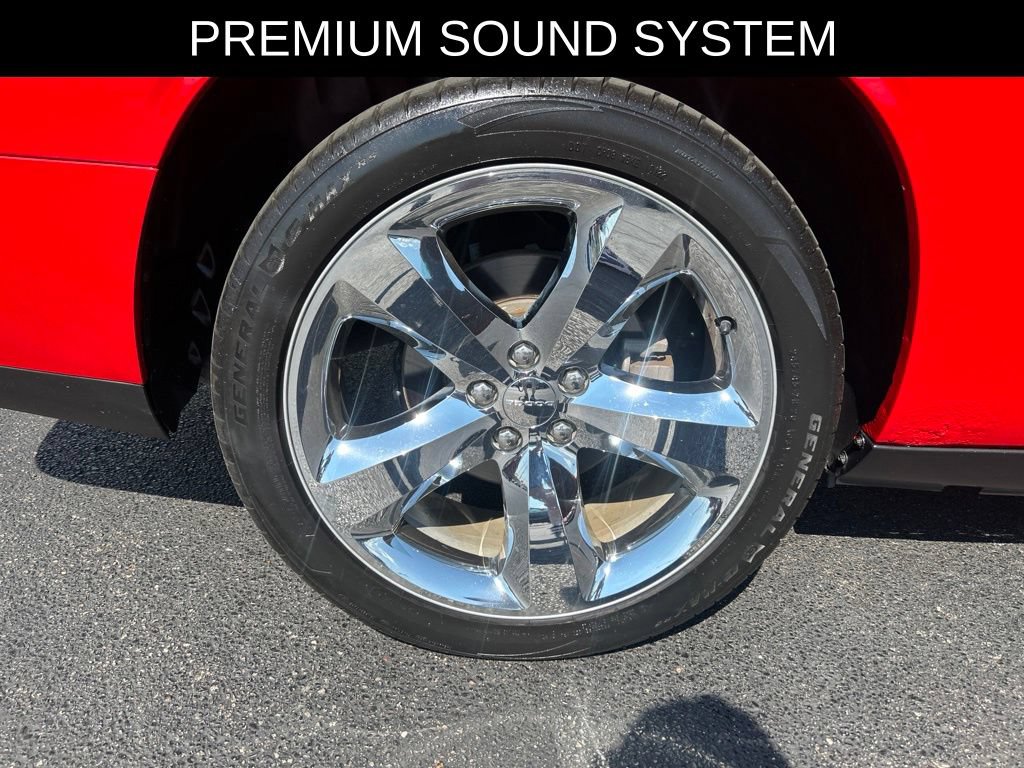 Used 2014 Dodge Challenger SXT Plus RWD image 22