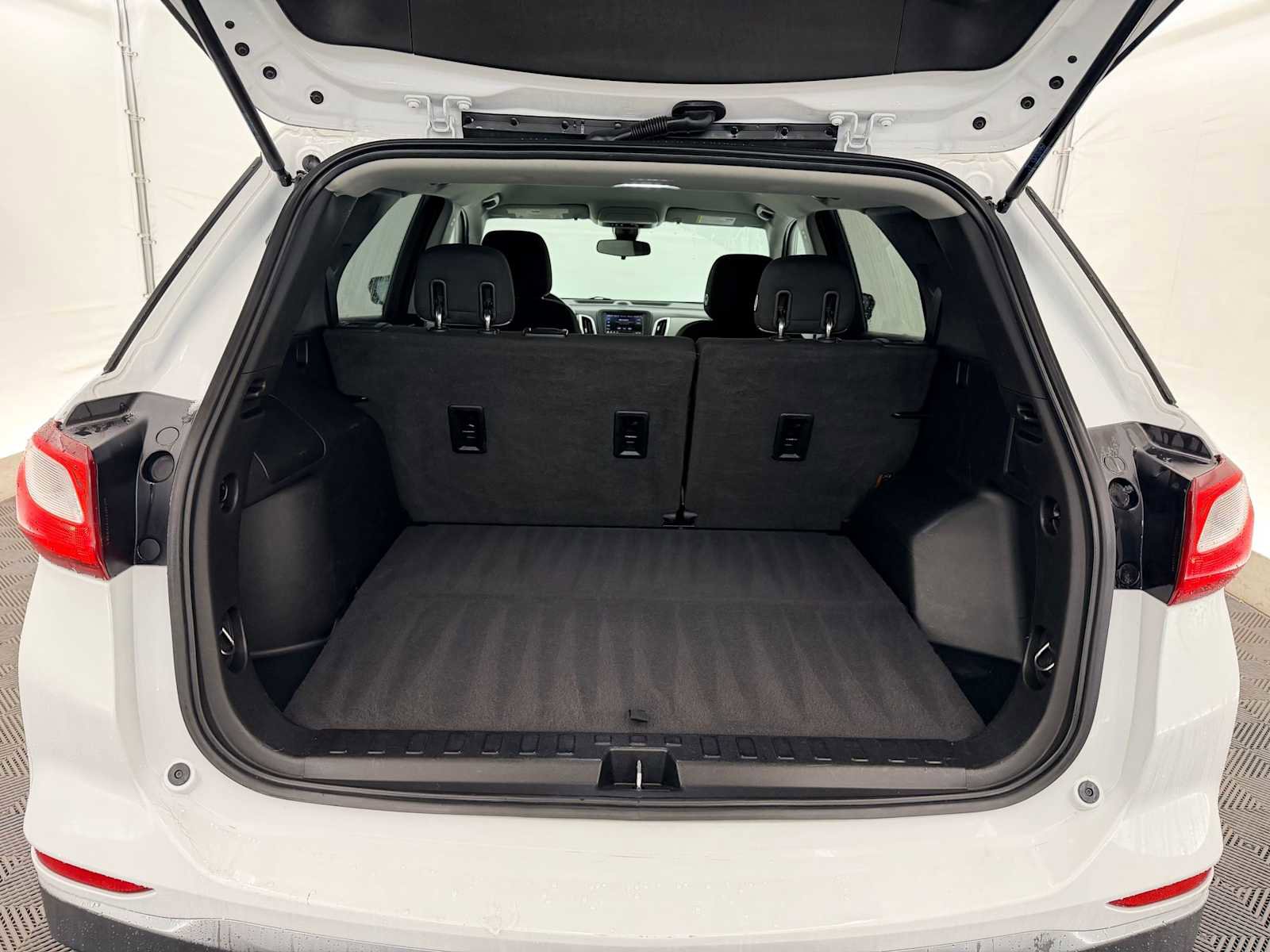 Used 2020 Chevrolet Equinox LT image 33